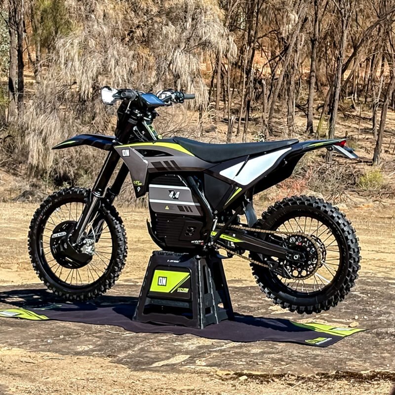 Em Powersports Ozy 30X Electric Enduro chegou | thepack.news | O pacote