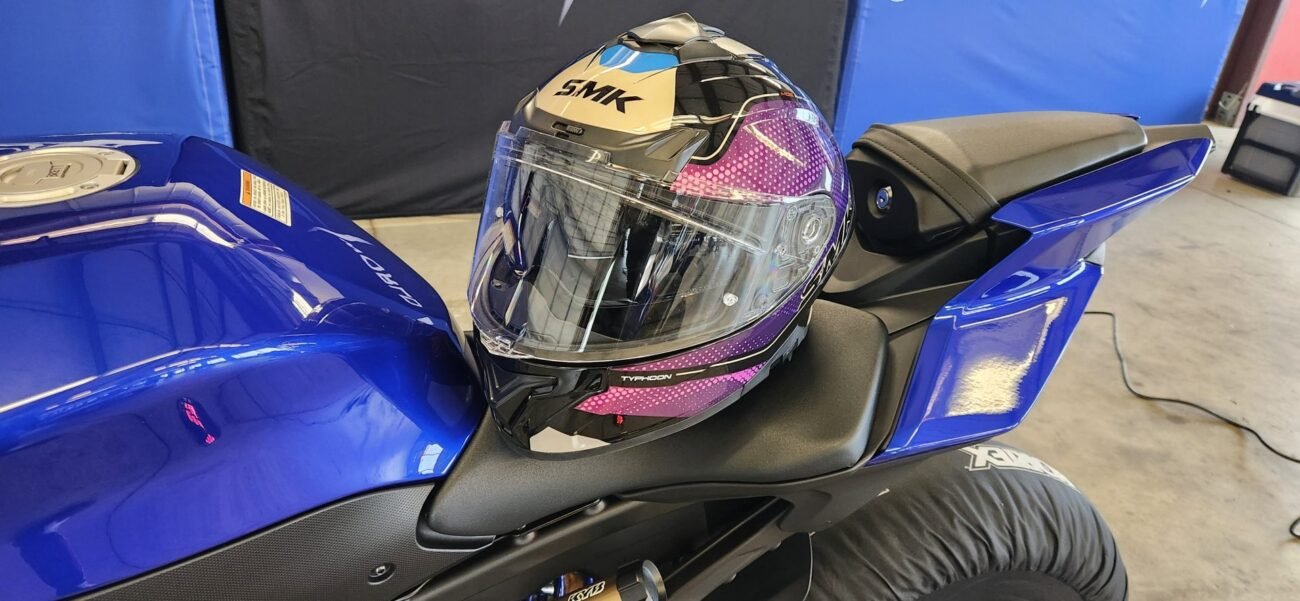 Novo produto Revisão: SMK Capacetes Typhoon Face Face Face