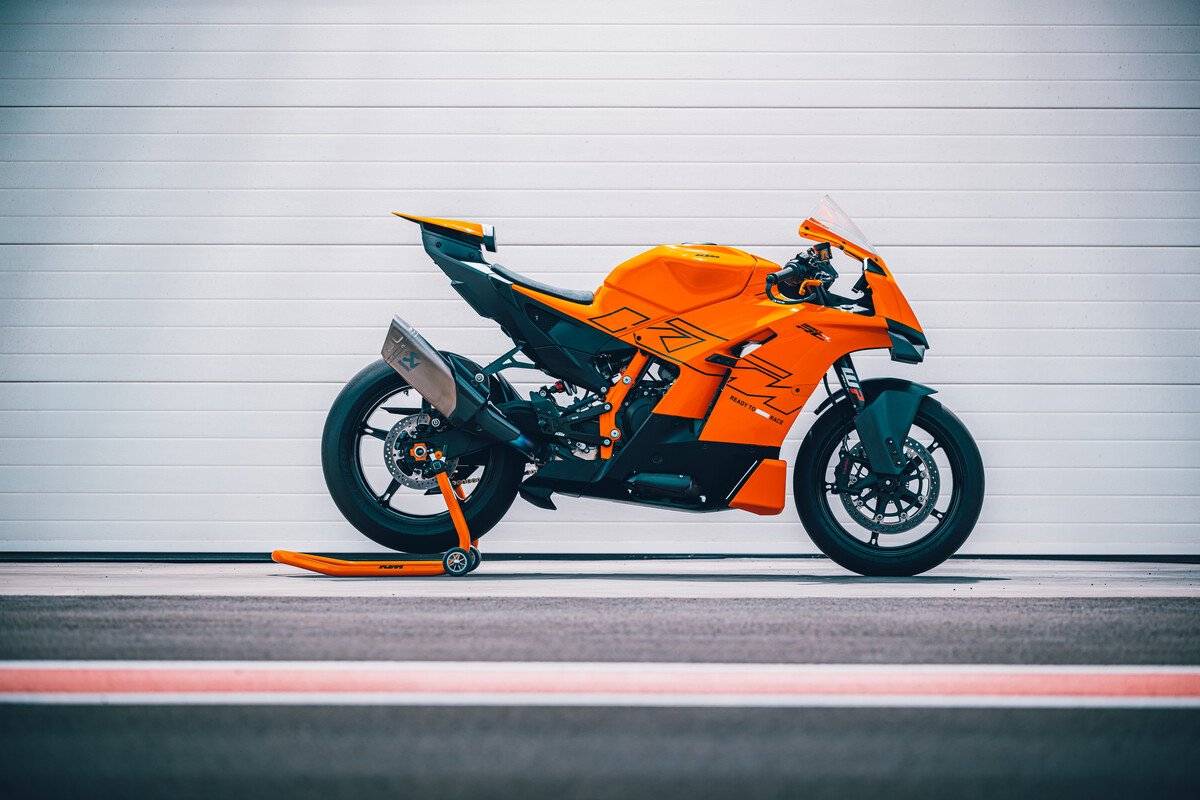 KTM revela produção 990 RC R « MotorcycleDaily.com - Notícias de motocicletas, editoriais, análises de produtos e análises de bicicletas